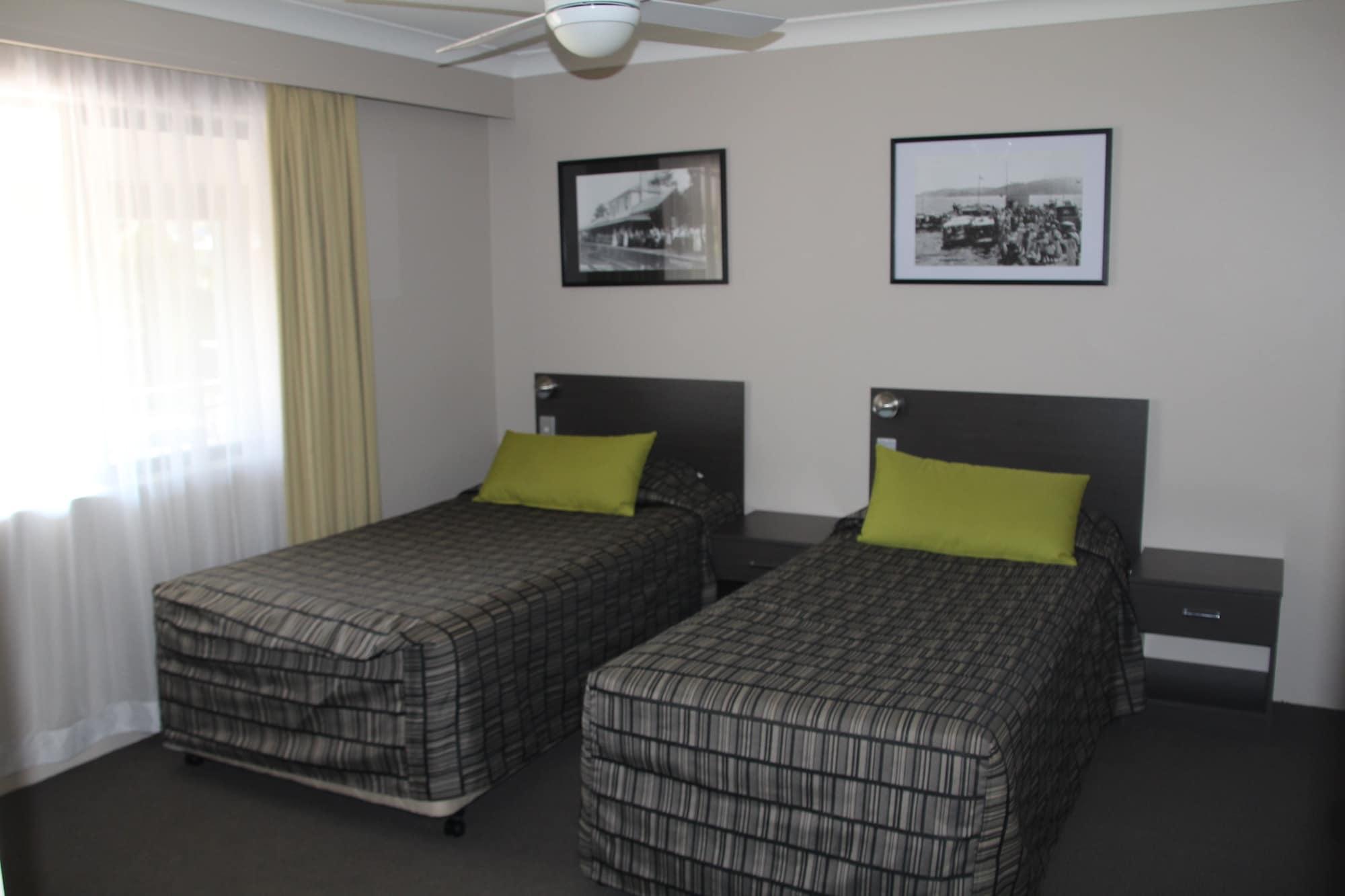 The Galaxy Motel Госфорд Екстериор снимка